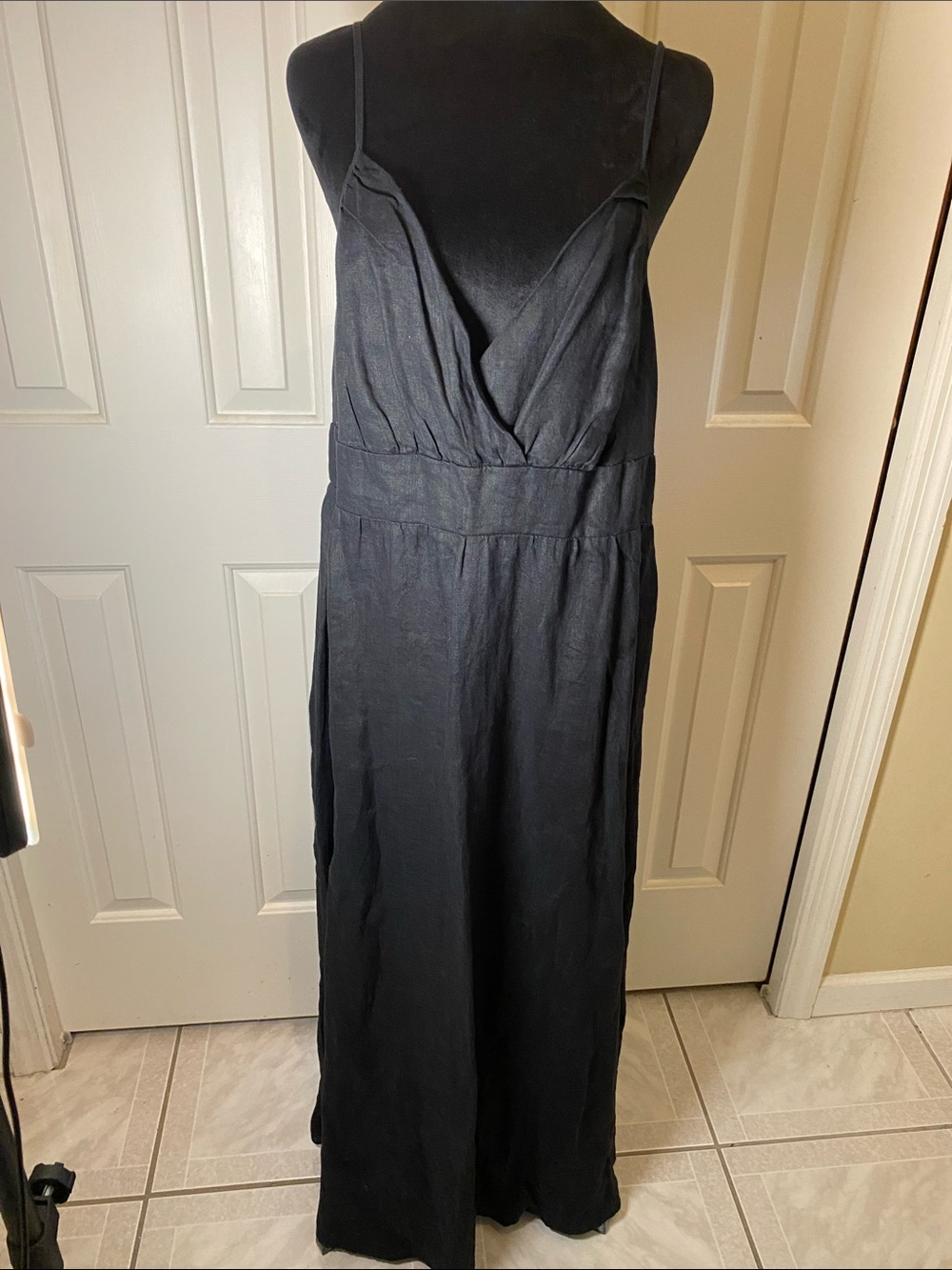 Mossimo Black Linen Sleeveless V-Neck Maxi Dress